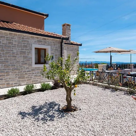 Ferienhaus Mit Privatpool Fuer 8 Personen Ca 150 Qm In Stankovic Bei Orebic, Dalmatien Sueddalmatien * أوروبيتش